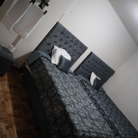 Sabina Aeropuerto Hostel ลิมา ภายนอก รูปภาพ
